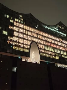 Elphi bei Nacht